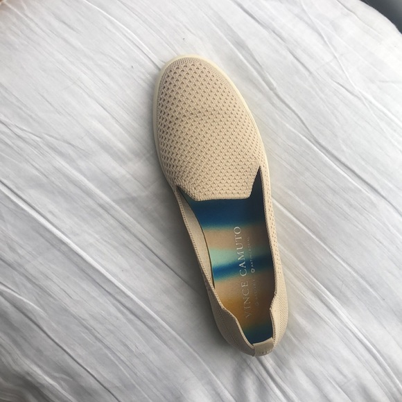 NEW IN BOX Vince Camuto Slip On Shoes - Picture 9 of 10